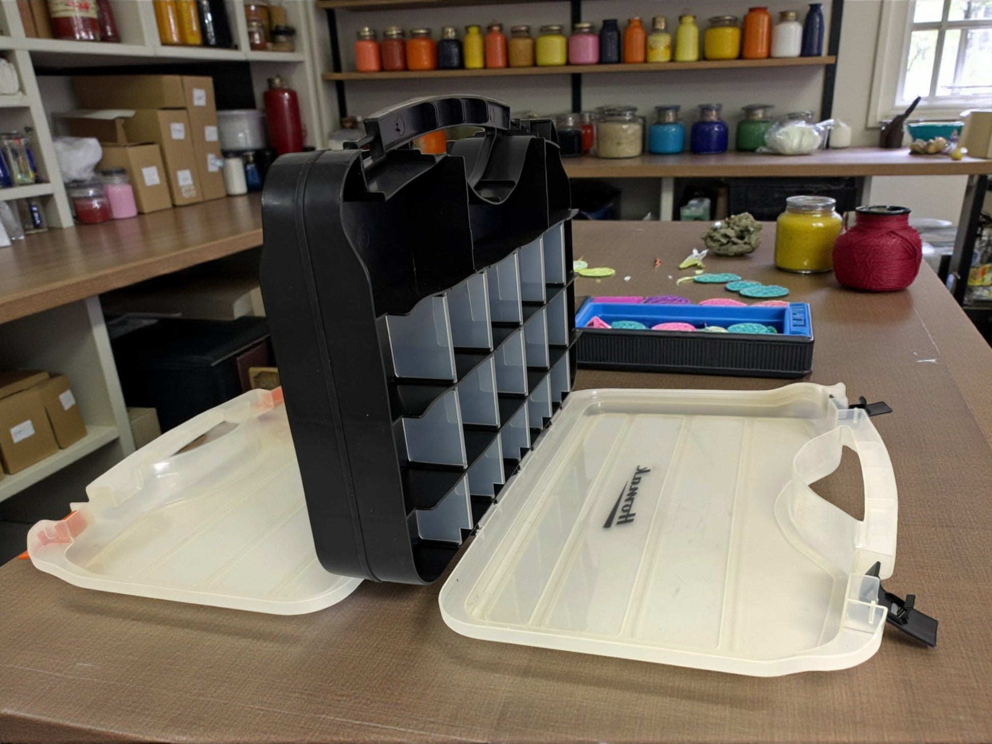 Homak Plastic Double - Sided Organizer HA01423075 - Securability